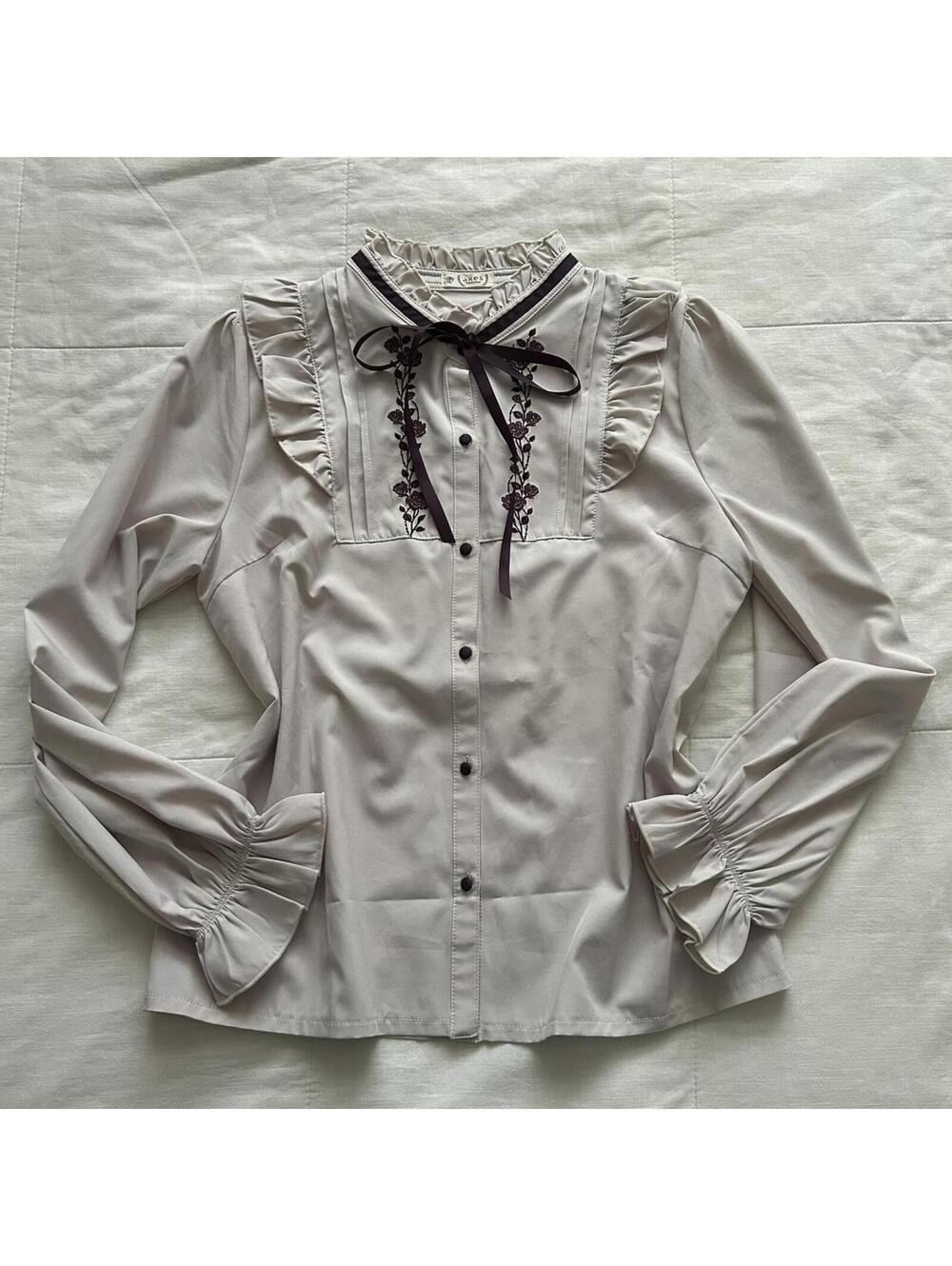 Axes Femme Lavender Cream blouse with purple floral embroidery Size large